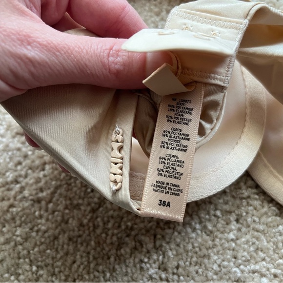 NWT Skims bras - set of 3 36A and 38A - Picture 3 of 11